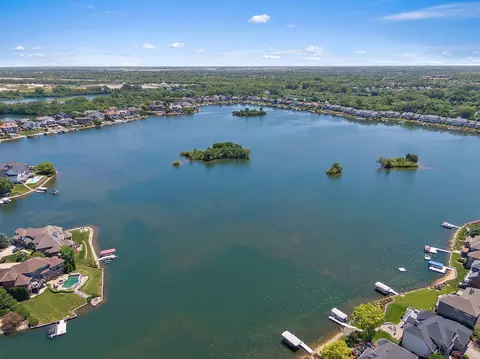 View/Area - 13218 Lakepoint Dr, Plainfield, IL 60585 photo 8 of 8