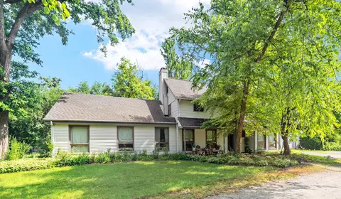 99 Lee Rd, Northbrook, IL 60062