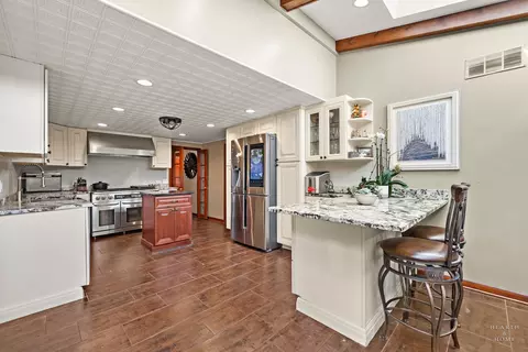 99 Lee Rd, Northbrook, IL 60062 photo 23