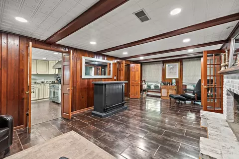 99 Lee Rd, Northbrook, IL 60062 photo 13