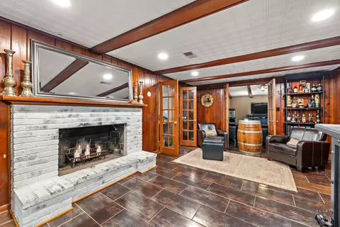99 Lee Rd, Northbrook, IL 60062 photo 12