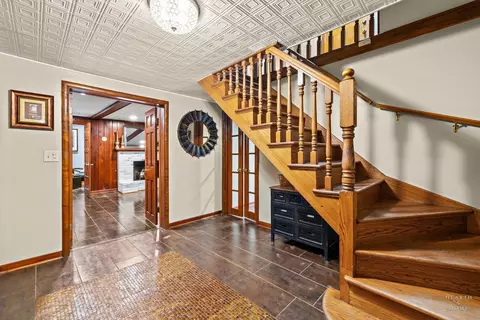 99 Lee Rd, Northbrook, IL 60062 photo 9