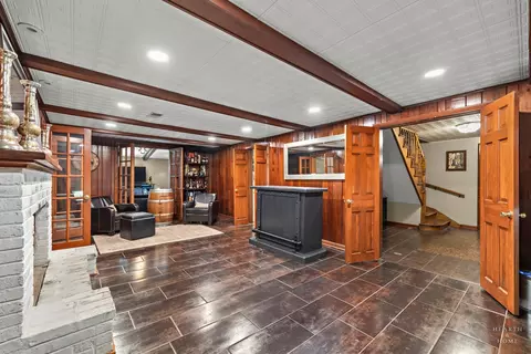 99 Lee Rd, Northbrook, IL 60062 photo 11