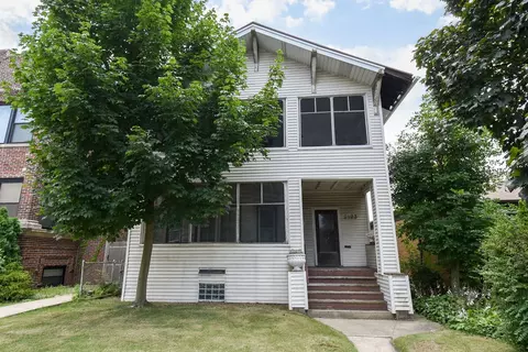 2123 W Touhy Ave, Chicago, IL 60645
