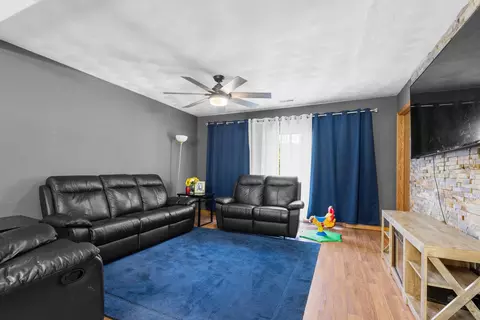 4409 Compton Ave, Rockford, IL 61101 photo 3