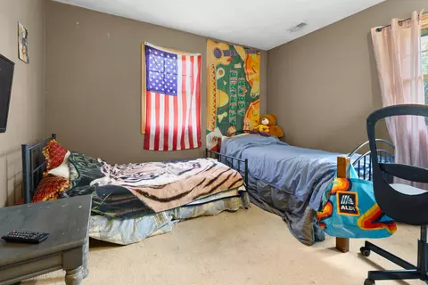 4409 Compton Ave, Rockford, IL 61101 photo 10