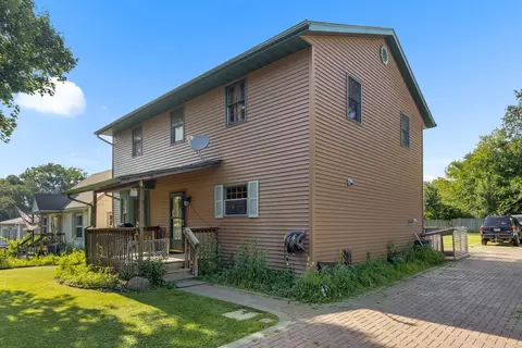 4409 Compton Ave, Rockford, IL 61101 photo 2