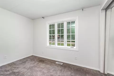 Bedroom - 1420 Manhatas Trl, Algonquin, IL 60102 photo 1 of 4