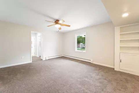 Living - 502 8th St, Mazon, IL 60444 photo 7 of 8