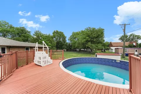 Exterior - 502 8th St, Mazon, IL 60444 photo 3 of 6