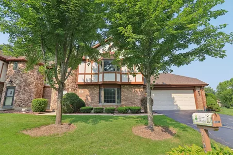 11556 S Alpine Ave, Palos Park, IL 60464