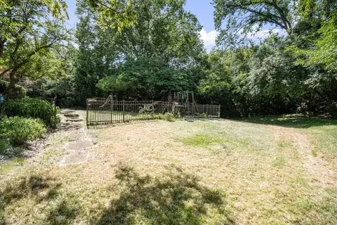 4 Keri Ln, Burr Ridge, IL 60527 photo 4