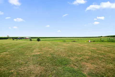 Exterior - 1506 S 16000w Rd, Reddick, IL 60961 photo 6 of 7