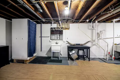 Bath - 1506 S 16000w Rd, Reddick, IL 60961 photo 2 of 2