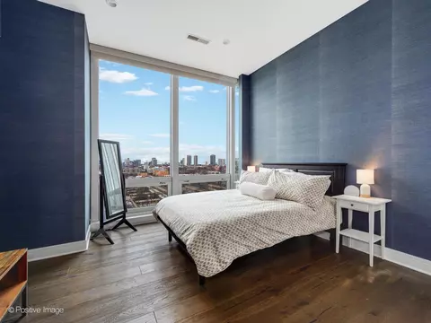 Bedroom - 500 W Superior St #1202, Chicago, IL 60654 photo 1 of 3