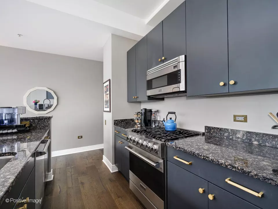 Kitchen - 500 W Superior St #1202, Chicago, IL 60654 photo 5 of 5