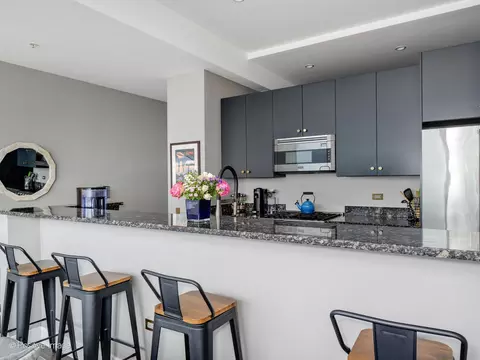Kitchen - 500 W Superior St #1202, Chicago, IL 60654 photo 1 of 5
