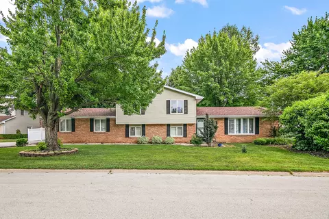 160 Nottingham Ln, Bourbonnais, IL 60914