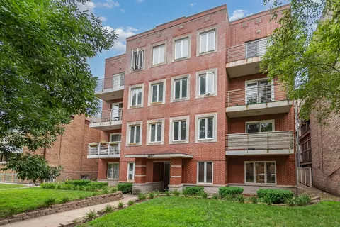 2217 W Farwell Ave #3B, Chicago, IL 60645