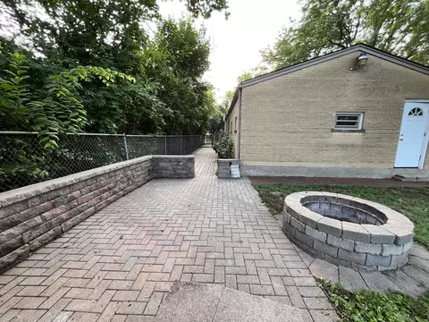 871 High St, Elgin, IL 60123 photo 6