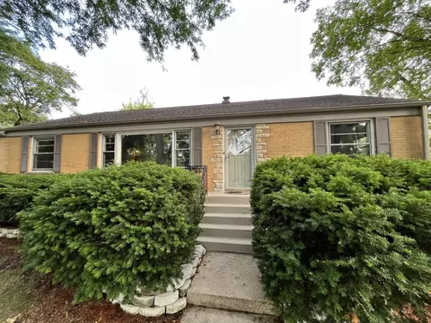 871 High St, Elgin, IL 60123 photo 2