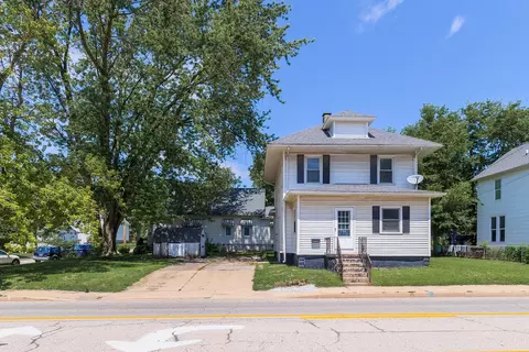 704 E Oakland Ave, Bloomington, IL 61701 photo 33