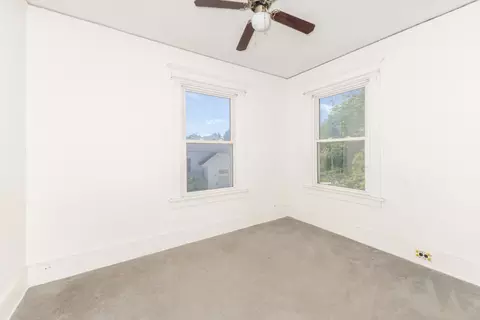 704 E Oakland Ave, Bloomington, IL 61701 photo 20