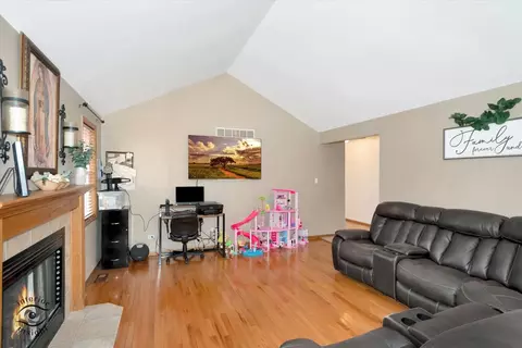 Other - 325 Hunters Dr, Beecher, IL 60401 photo 1 of 8