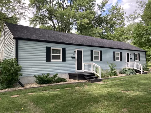 210-212 Prairie St, Ottawa, IL 61350