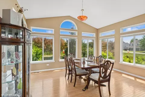 Dining - 31577 N Clearwater Dr, Lakemoor, IL 60051 photo 1 of 1