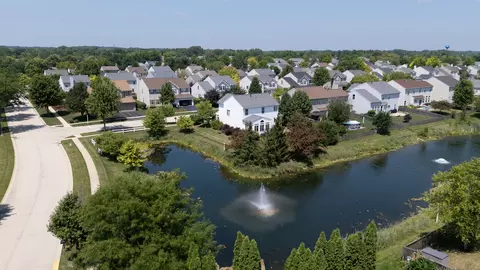 View/Area - 31577 N Clearwater Dr, Lakemoor, IL 60051 photo 5 of 7