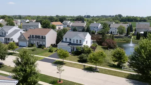 View/Area - 31577 N Clearwater Dr, Lakemoor, IL 60051 photo 4 of 7