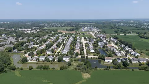View/Area - 31577 N Clearwater Dr, Lakemoor, IL 60051 photo 3 of 7