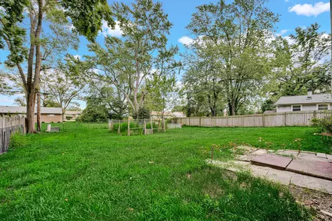 Exterior - 16623 Spaulding Ave, Markham, IL 60428 photo 5 of 8