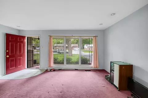Living - 16623 Spaulding Ave, Markham, IL 60428 photo 3 of 3