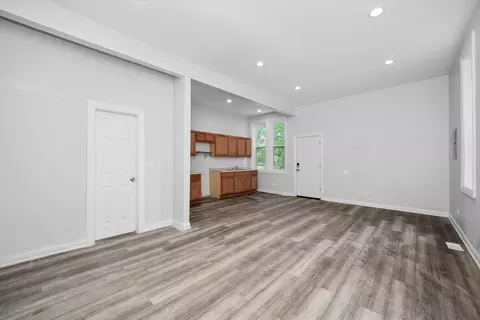 7305 S Harvard Ave, Chicago, IL 60621 photo 6