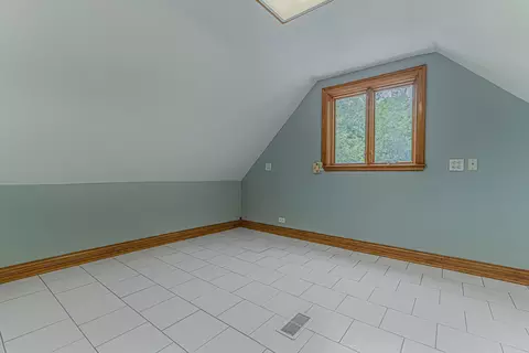538 Raymond St, Elgin, IL 60120 photo 16