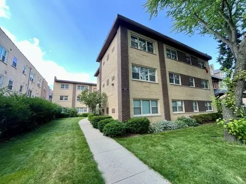 1540 W Chase Ave #3E, Chicago, IL 60626