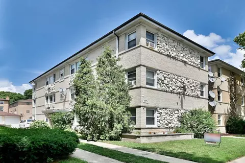 8646 W Berwyn Ave #2N, Chicago, IL 60656
