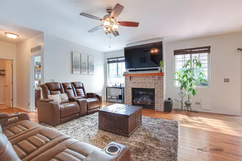 39862 Walton Ln, Beach Park, IL 60083 photo 10