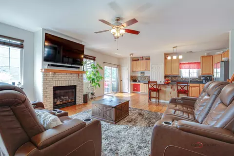 39862 Walton Ln, Beach Park, IL 60083 photo 11