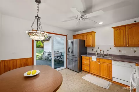 Kitchen - 20832 W Periwinkle Ct, Plainfield, IL 60544 photo 1 of 2