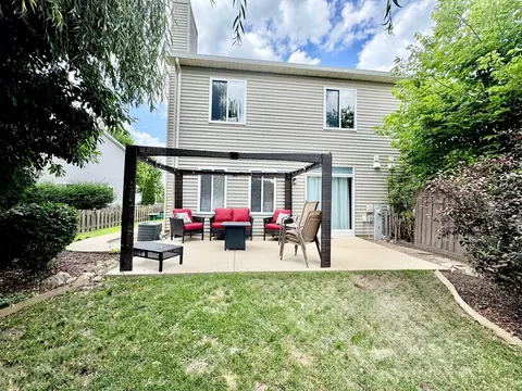 Exterior - 4300 Dillon St, Plano, IL 60545 photo 3 of 5