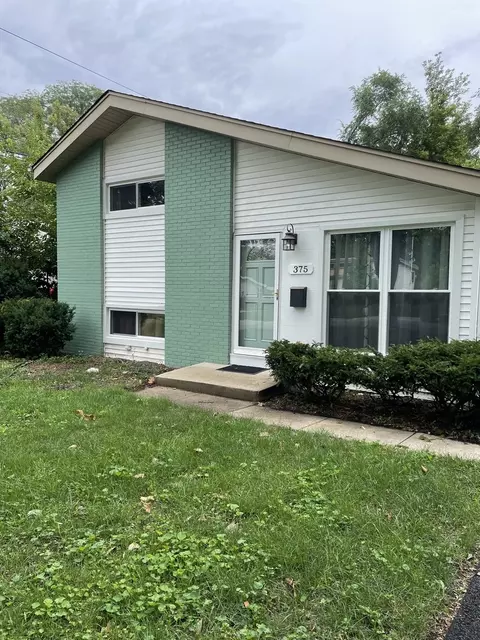 375 Mission Ave, Villa Park, IL 60181
