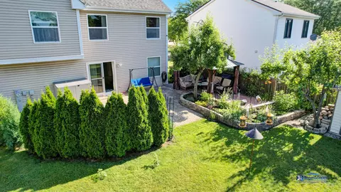 Exterior - 554 Foxford Rd, Bartlett, IL 60103 photo 7 of 9