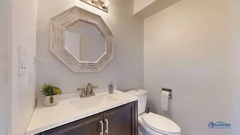 Bath - 554 Foxford Rd, Bartlett, IL 60103 photo 3 of 3