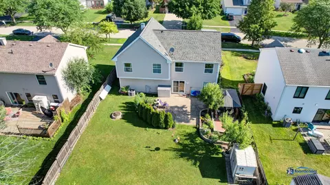 View/Area - 554 Foxford Rd, Bartlett, IL 60103 photo 2 of 10