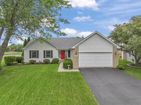 2566 Oak Trails Dr, Aurora, IL 60506
