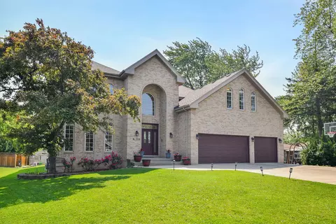 Exterior - 5 N311 Lloyd Ave, Itasca, IL 60143 photo 7 of 7