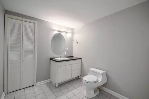 Bath - 5 N311 Lloyd Ave, Itasca, IL 60143 photo 6 of 6